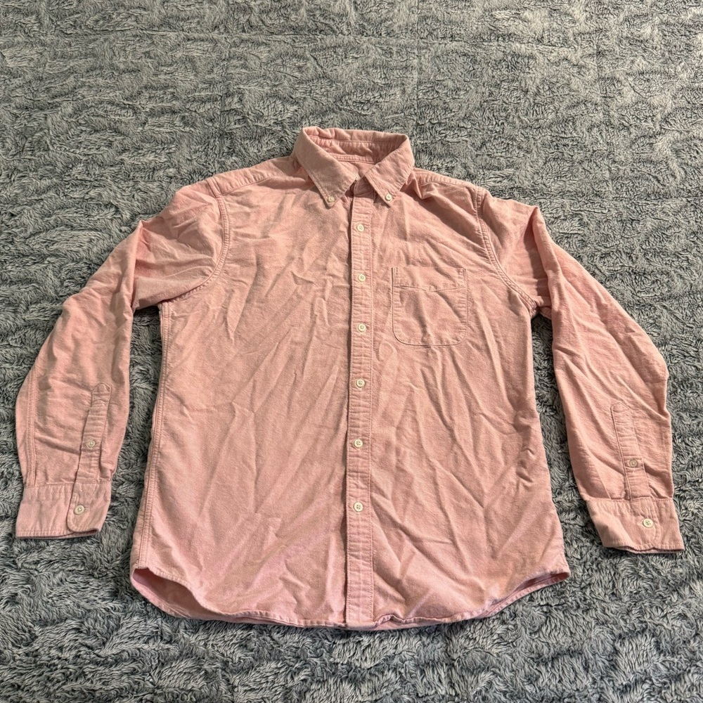 American Eagle Men’s Light Pink Classic Fit Ling Sleeve Button Up Size Medium